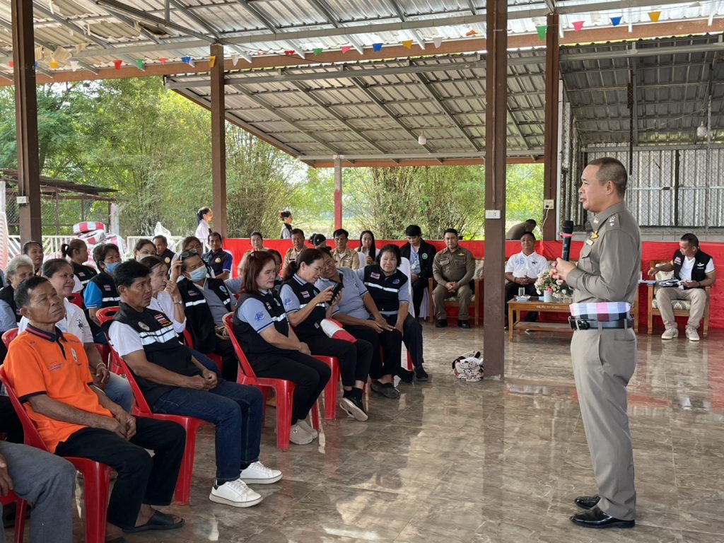 วันที่ 9 เมษายน 2568 เวลา 09.00 น. พ.ต.อ.ปฐวี ก้อนวิมล ผกก.สภ.เพ็ญ